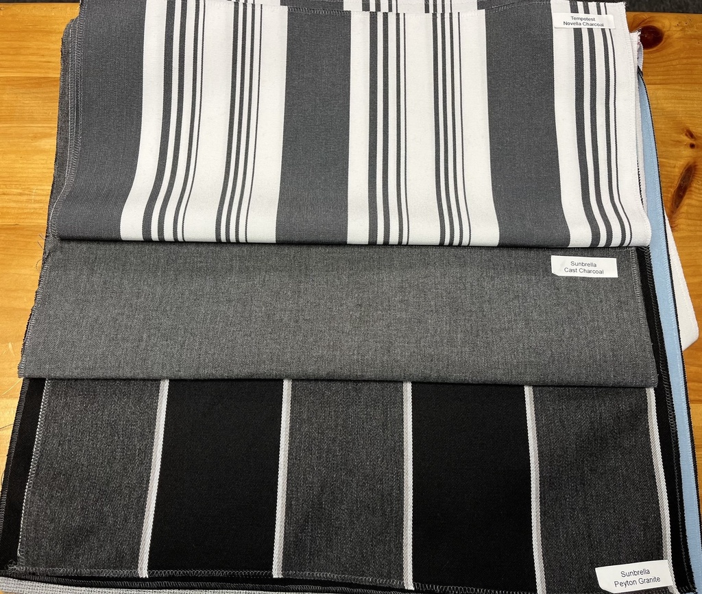 DSF284c * Swivel Chair w/Cushions, Tofino Collection