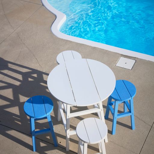Set 40" Round Pub Table w/4 Barstools
