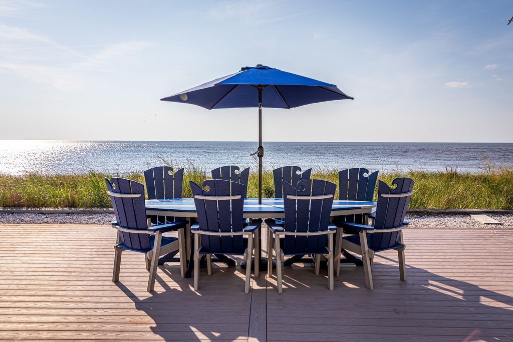 SAC6S * Surf-Aira Counter Height 6' Table w/6 OceanWavz Swivel Chairs, Weatherwood on Black